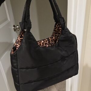 Stylish Black Puffer Tote Bag with Leopard Print Interior